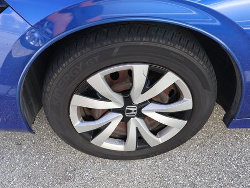 Used 2022 Honda Civic LX image 4