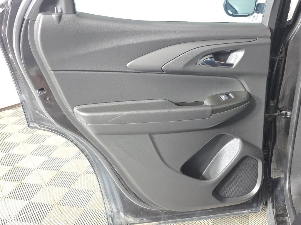 Certified 2023 Chevrolet TrailBlazer LS FWD image 31