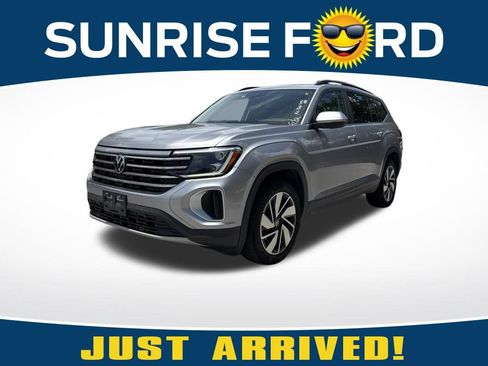 Used 2024 Volkswagen Atlas SE AWD/4WD image 1