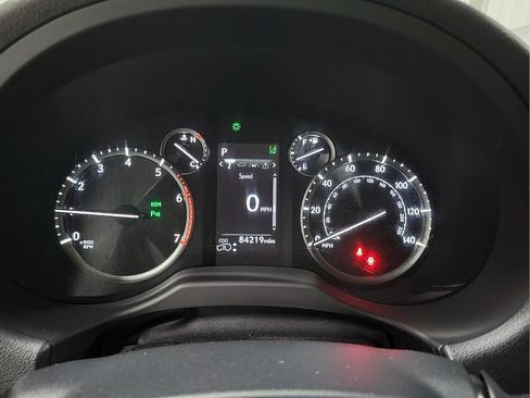 Used 2021 Lexus GX 460 Luxury w/ Sport Design Package AWD/4WD image 17