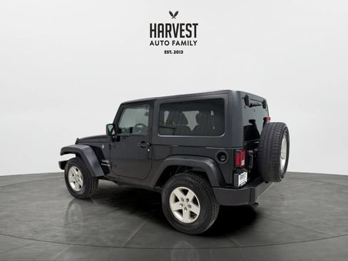 Used 2017 Jeep Wrangler Sport w/ Quick Order Package 24S AWD/4WD image 3