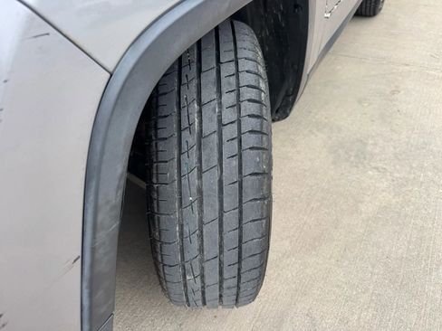 Used 2016 Jeep Cherokee Latitude w/ Safety/Convenience Group image 19