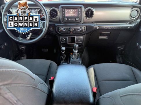 Used 2019 Jeep Wrangler Unlimited Sport image 10