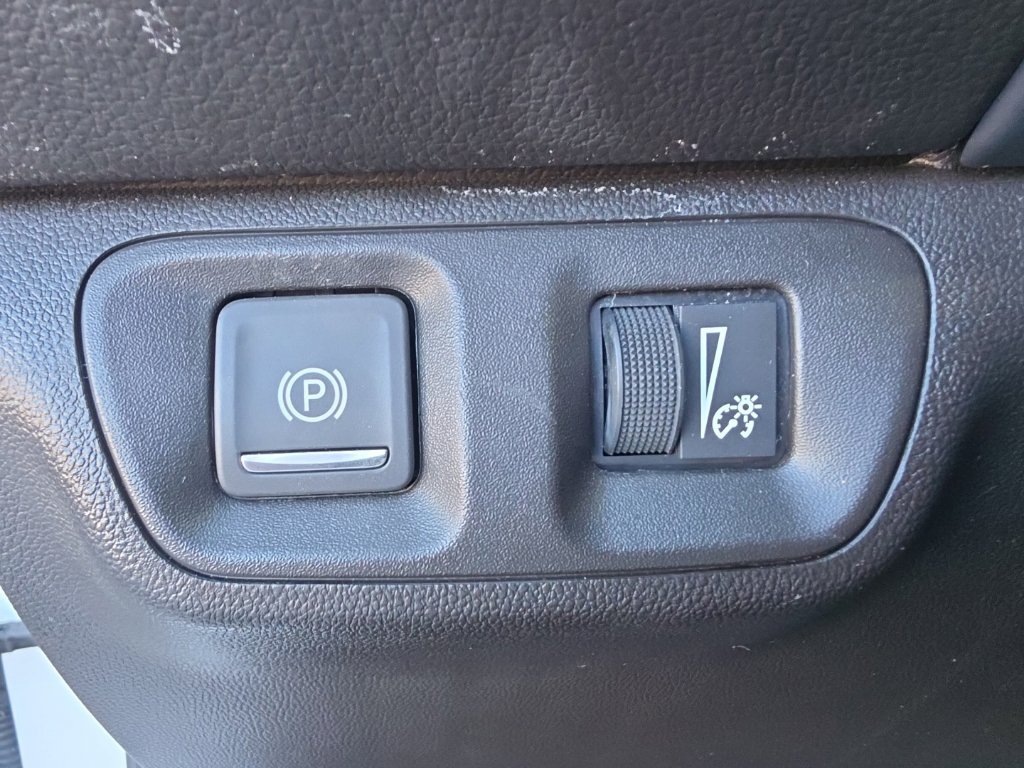 Used 2023 GMC Acadia SLE FWD image 19