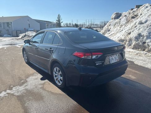 Used 2022 Toyota Corolla LE image 7