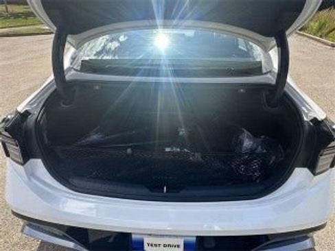 Used 2025 Hyundai Sonata SEL FWD image 18