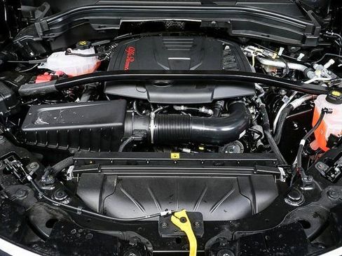 New 2025 Alfa Romeo Stelvio Sprint AWD/4WD image 35