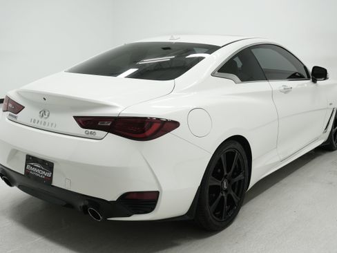 Used 2017 INFINITI Q60 w/ Premium Plus Package 2.0T RWD image 4