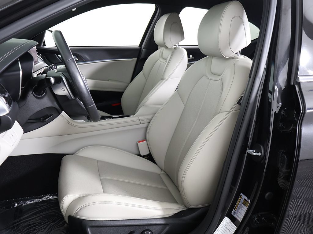 Used 2023 Genesis G70 2.0T AWD/4WD image 28