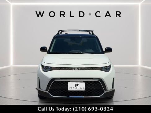 Used 2025 Kia Soul S FWD image 2