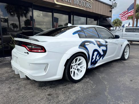 Used 2022 Dodge Charger SRT Hellcat RWD image 6