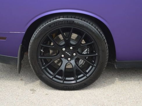Used 2019 Dodge Challenger SRT Hellcat RWD image 26