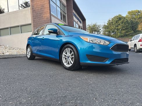 Used 2016 Ford Focus SE w/ SE Power Seat Package FWD image 16