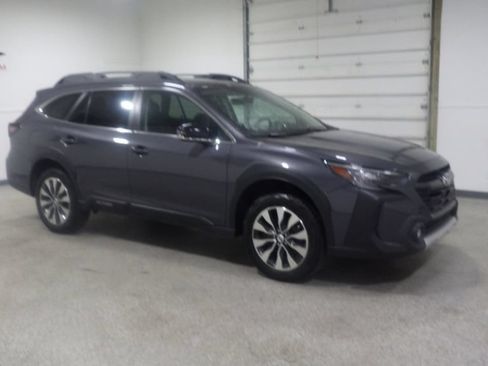 Used 2024 Subaru Outback Limited AWD/4WD image 5
