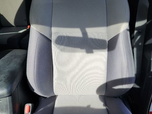 Used 2015 Toyota RAV4 XLE FWD image 14