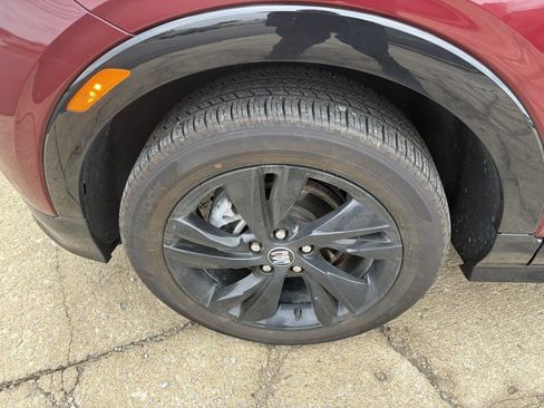 Used 2024 Buick Encore GX Sport Touring image 11