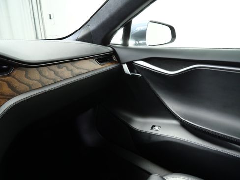 Used 2021 Tesla Model S Long Range Plus AWD/4WD image 31