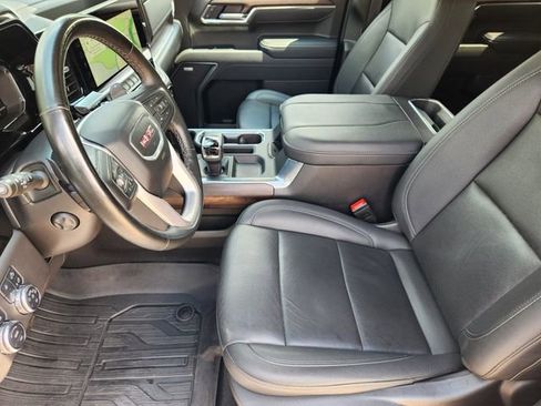 Used 2025 GMC Sierra 1500 SLT AWD/4WD image 13