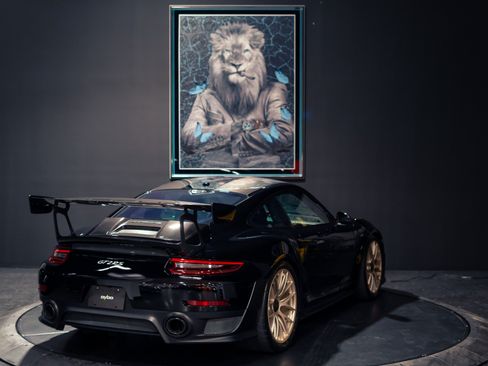 Used 2018 Porsche 911 GT2 RS RWD image 46