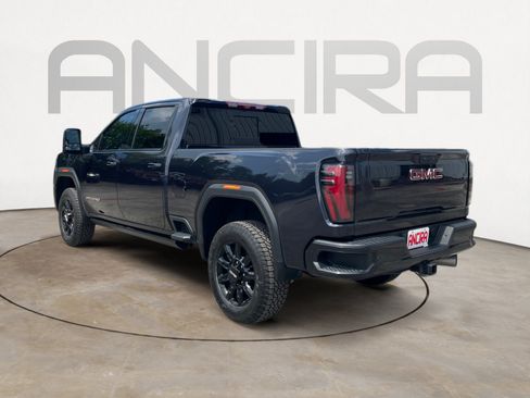 Used 2024 GMC Sierra 2500 AT4 w/ AT4 Premium Plus Package AWD/4WD image 8
