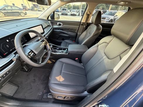 Certified 2026 Kia Sorento SX FWD image 17