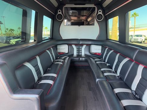 Used 2019 Mercedes-Benz Sprinter 170 w/ Exterior Lighting Package image 23