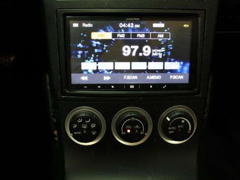 Used 2004 Nissan 350Z Touring image 32