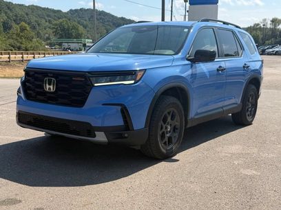 Used 2025 Honda Pilot TrailSport