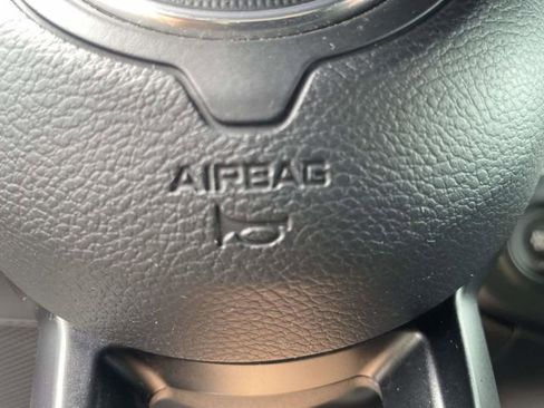 Used 2020 Jeep Wrangler Sport AWD/4WD image 34