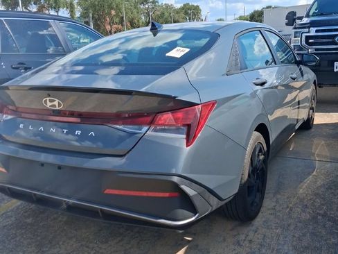 Used 2026 Hyundai Elantra Sport FWD image 3