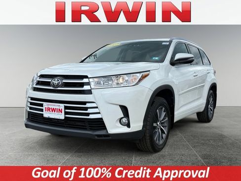 Certified 2017 Toyota Highlander XLE w/ Protection Package #3 AWD/4WD image 1