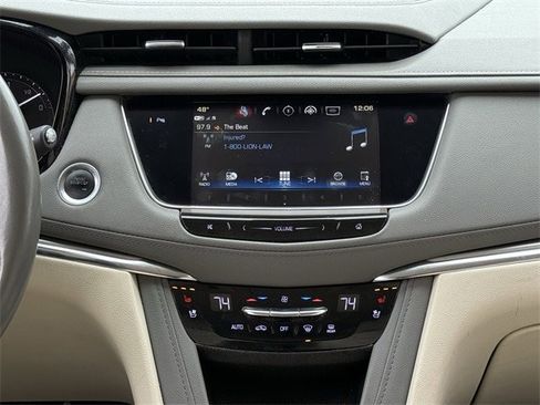 Used 2019 Cadillac XT5 Premium Luxury image 17