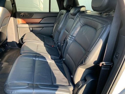 Used 2023 Lincoln Navigator L Reserve AWD/4WD image 19