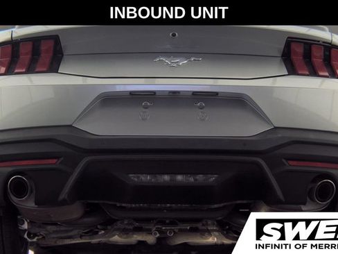 Used 2025 Ford Mustang Premium RWD image 6
