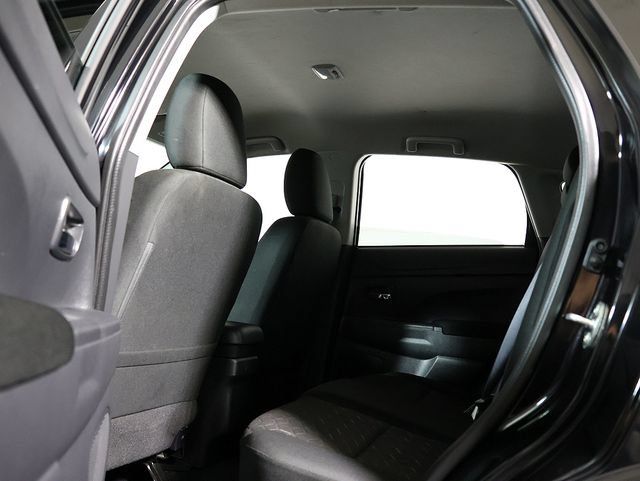 Used 2025 Mitsubishi Outlander Sport ES AWD/4WD image 14