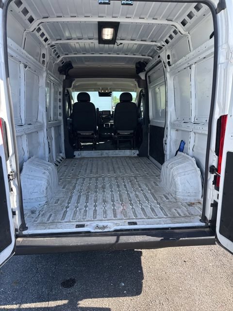 Used 2025 RAM ProMaster 2500 w/ Convenience Group FWD image 26