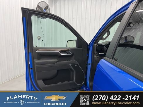 Used 2025 Chevrolet Silverado 1500 RST w/ Convenience Package II image 8