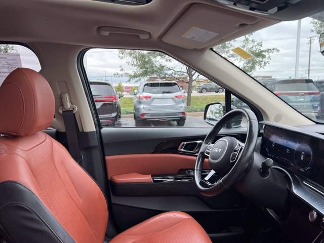 Certified 2024 Kia Carnival SX Prestige FWD image 42
