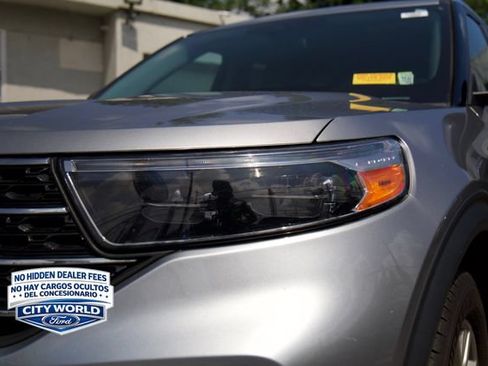 Certified 2022 Ford Explorer XLT w/ Equipment Group 202A AWD/4WD image 7
