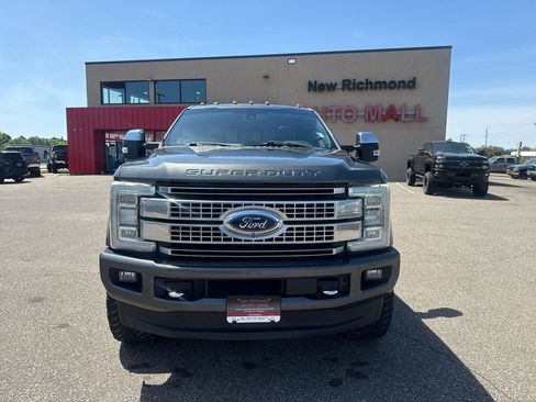 Used 2017 Ford F350 Platinum w/ Platinum Ultimate Package AWD/4WD image 8