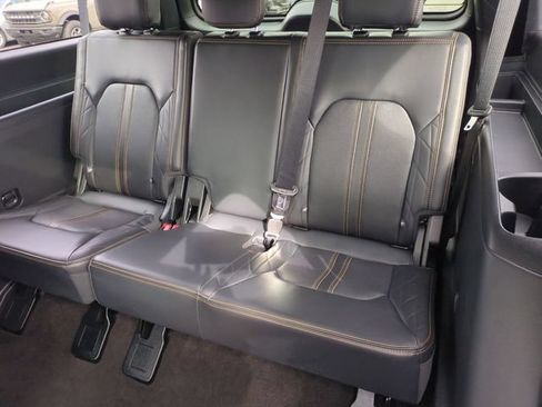 Used 2023 Ford Expedition Max Platinum AWD/4WD image 19