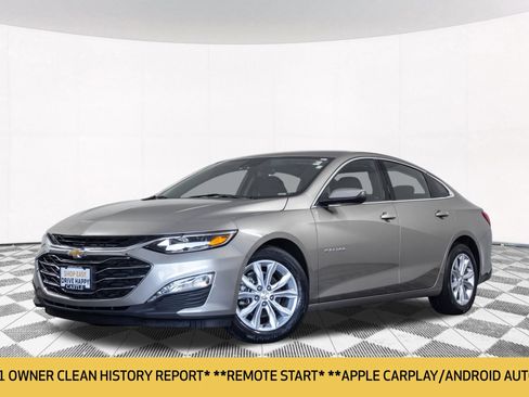 Used 2025 Chevrolet Malibu LT FWD image 2