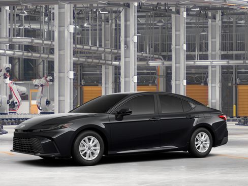 New 2026 Toyota Camry LE FWD image 2