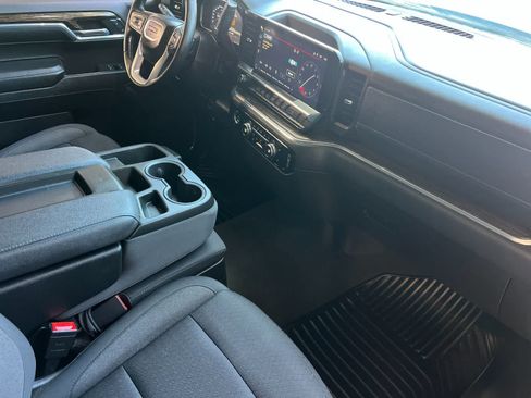 Used 2024 GMC Sierra 1500 Elevation w/ X31 Off-Road Package AWD/4WD image 16
