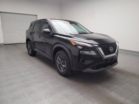 Used 2023 Nissan Rogue S image 13