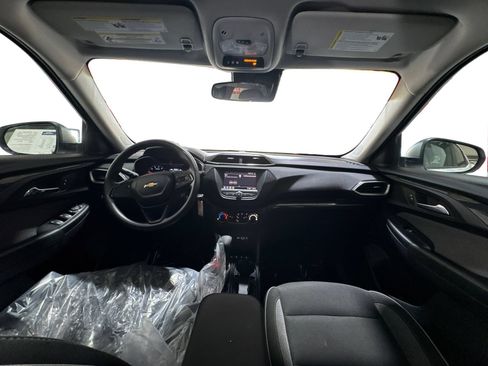 Used 2023 Chevrolet TrailBlazer LS AWD/4WD image 13