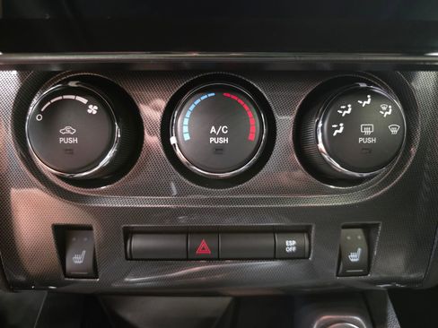 Used 2010 Dodge Challenger R/T RWD image 38