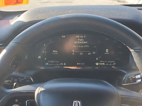 Used 2023 Lincoln Aviator Reserve w/ Equipment Group 201A image 13