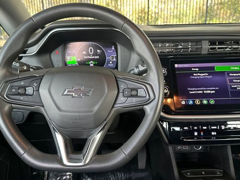 Used 2022 Chevrolet Bolt LT image 16