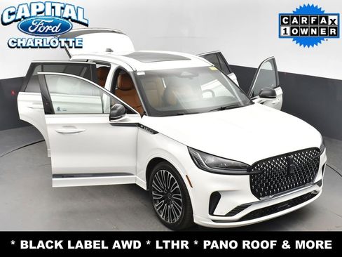 Used 2025 Lincoln Aviator Black Label image 35